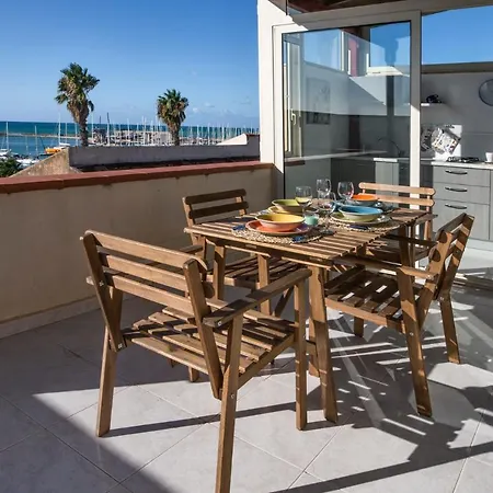 Siciliacasevacanze - Marina Domus 82 Hébergement de vacances *